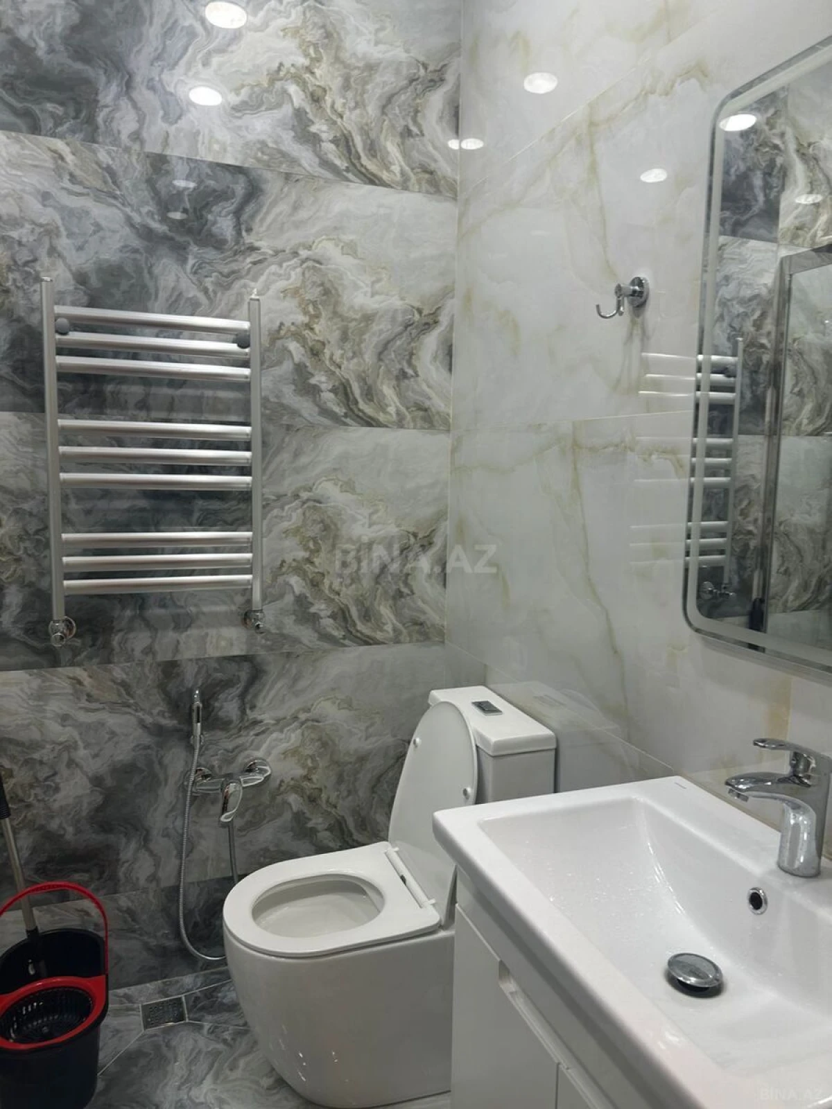 Kirayə verilir 2 otaqlı mənzil 55 m²