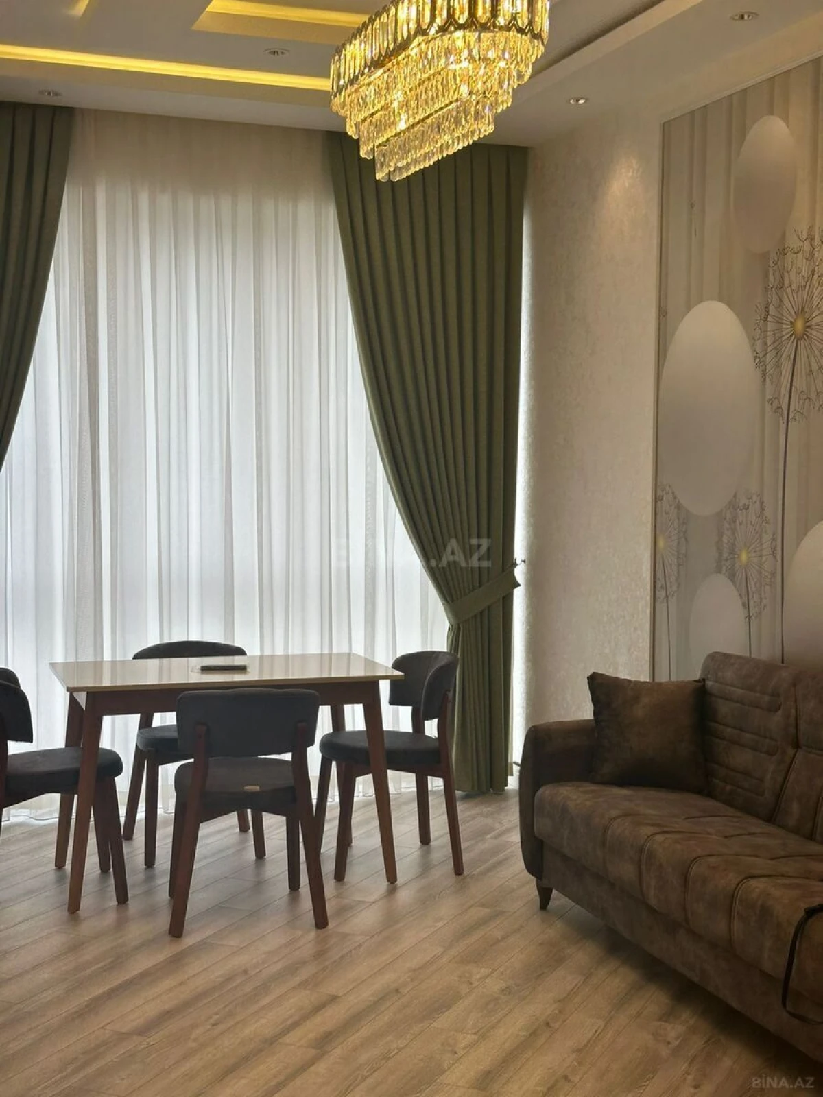 Kirayə verilir 2 otaqlı mənzil 55 m²