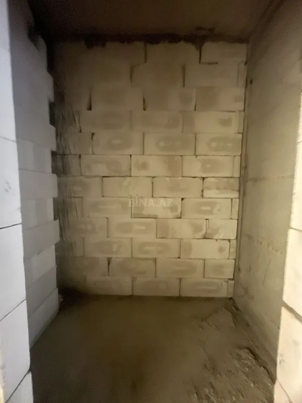 Satılır 3 otaqlı mənzil 148 m²