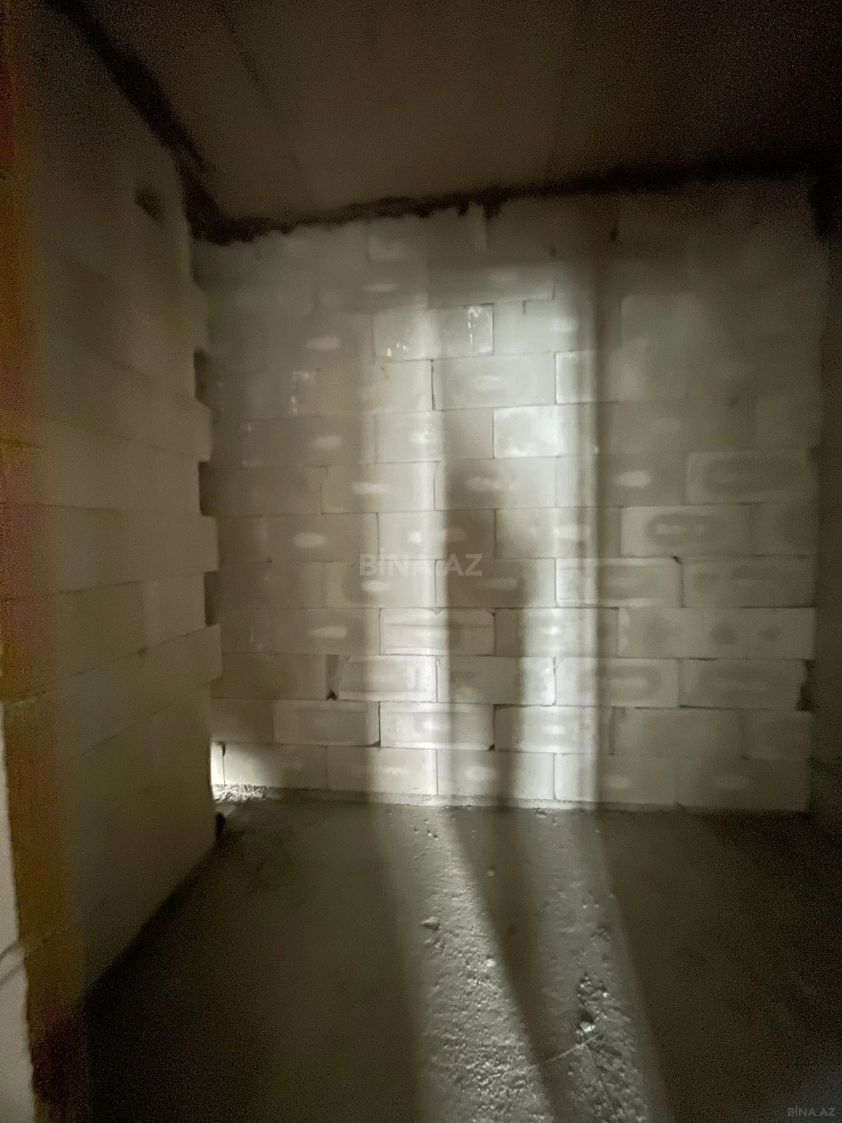 Satılır 3 otaqlı mənzil 148 m²