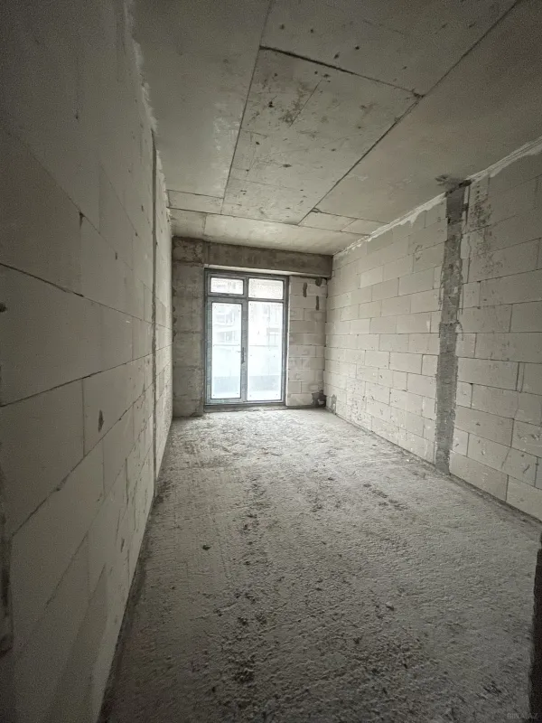 Satılır 3 otaqlı mənzil 148 m²