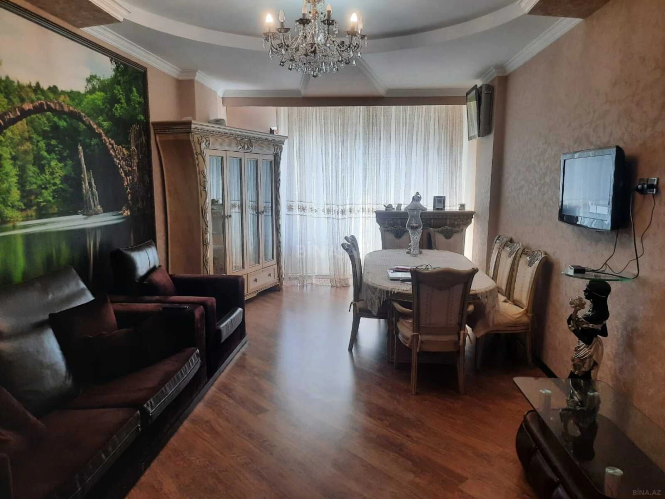 Kirayə verilir 3 otaqlı mənzil 150 m²
