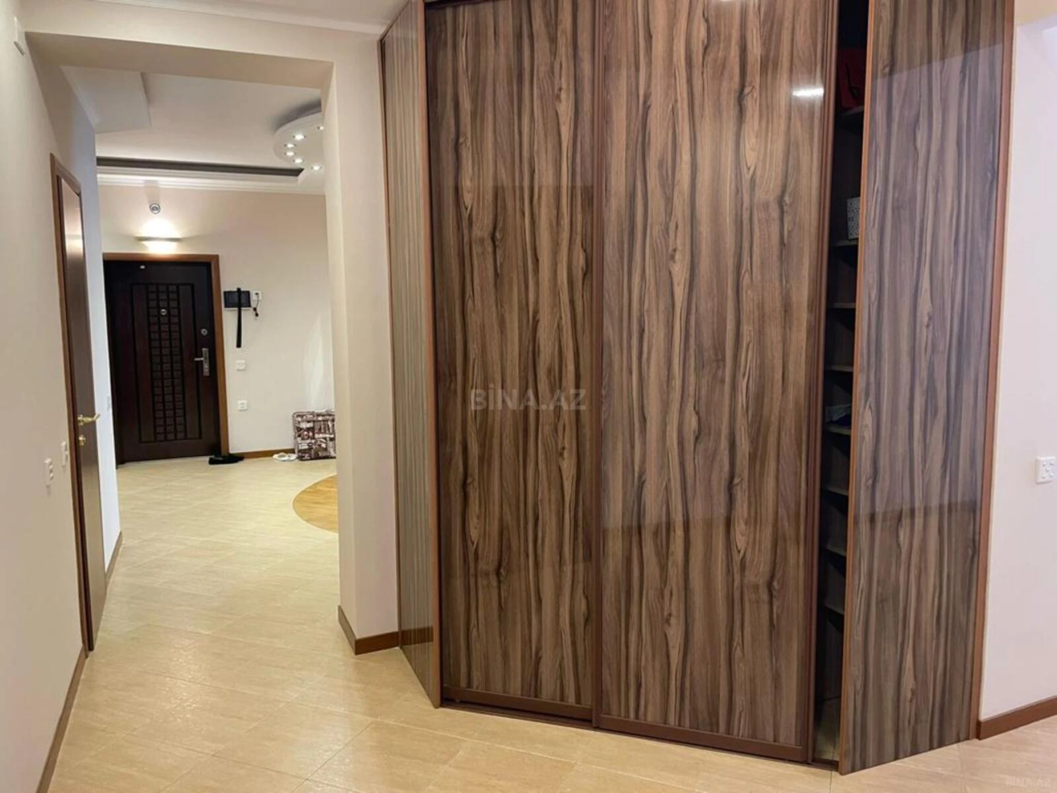 Kirayə verilir 3 otaqlı mənzil 82 m²