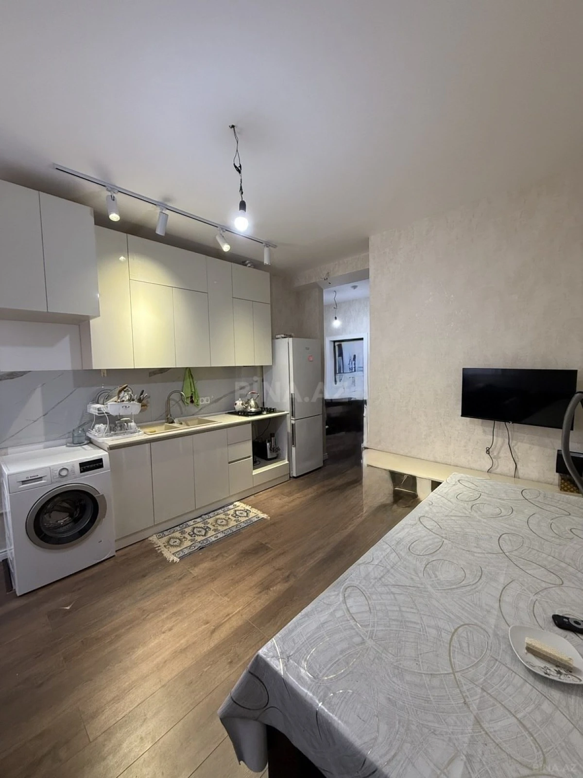 Kirayə verilir 2 otaqlı mənzil 50 m²