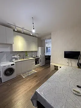 Kirayə verilir 2 otaqlı mənzil 50 m²