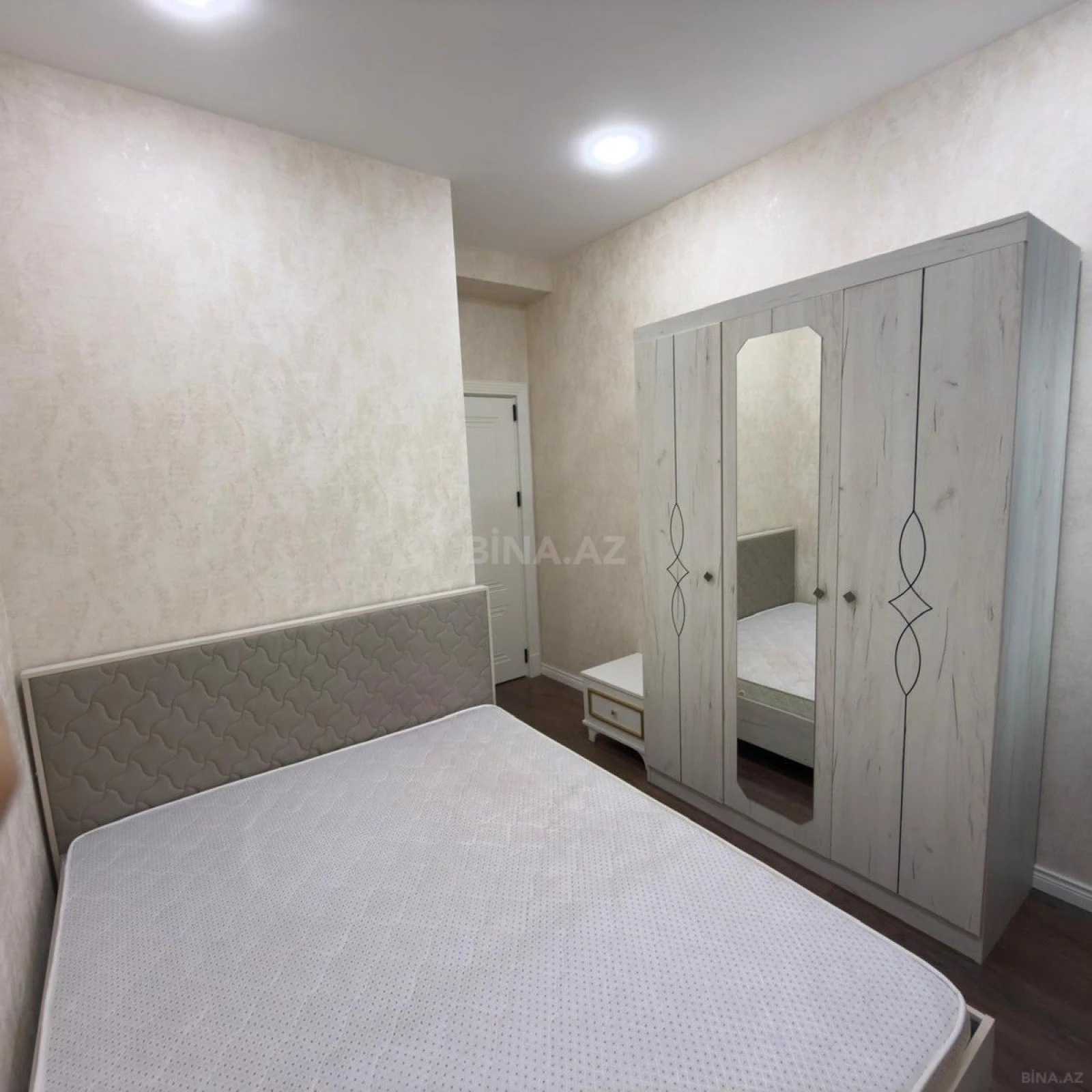 Kirayə verilir 2 otaqlı mənzil 50 m²