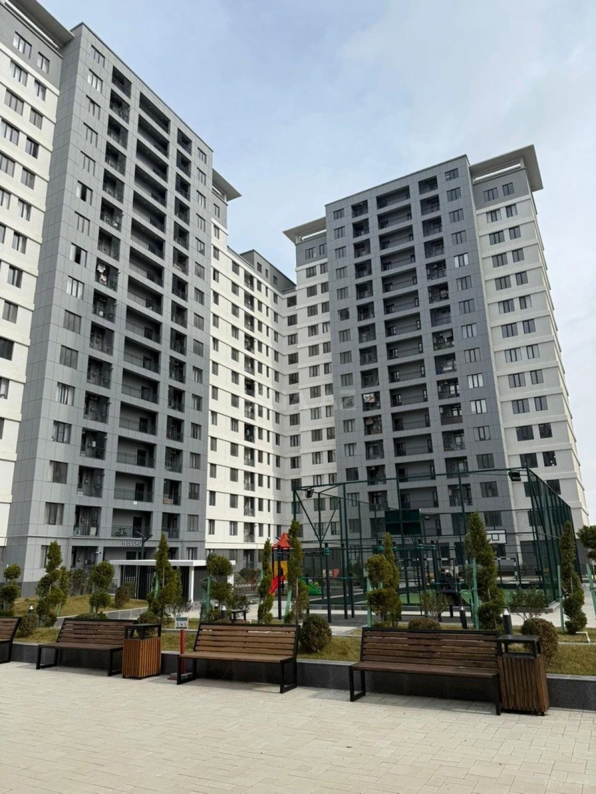 Kirayə verilir 2 otaqlı mənzil 50 m²