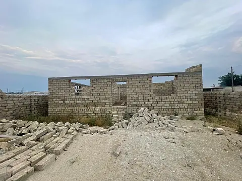 Satılır 4 otaqlı həyət evi 120 m²