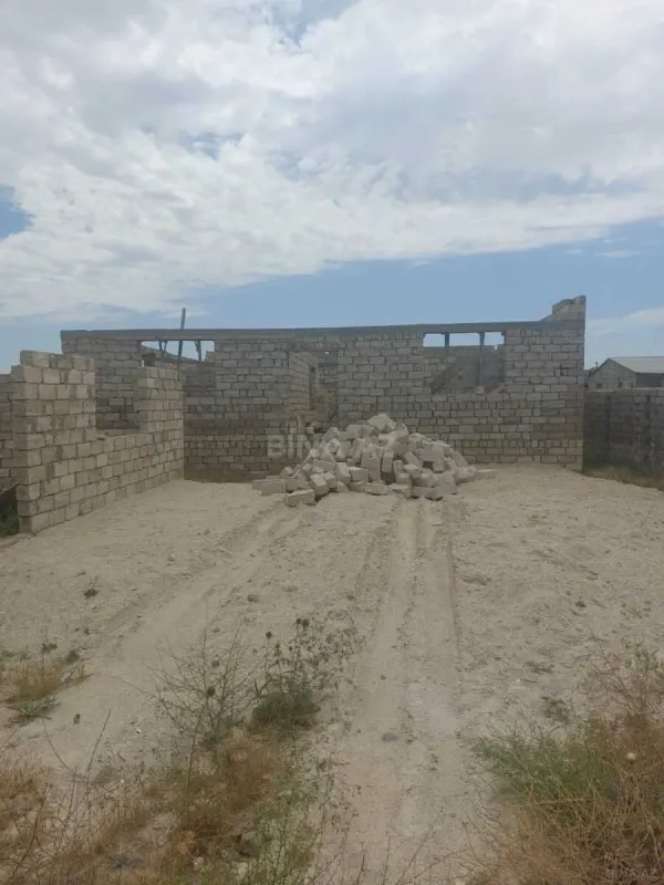 Satılır 4 otaqlı həyət evi 120 m²