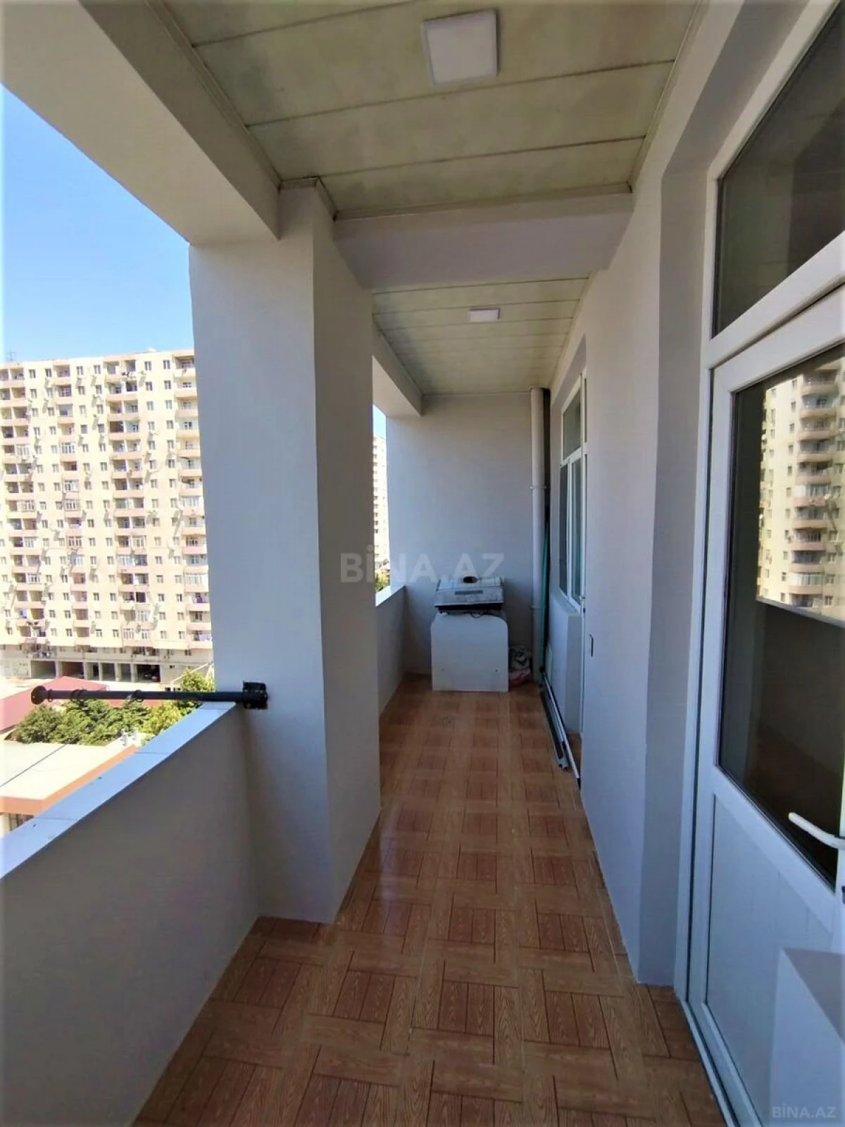 Kirayə verilir 2 otaqlı mənzil 87 m²