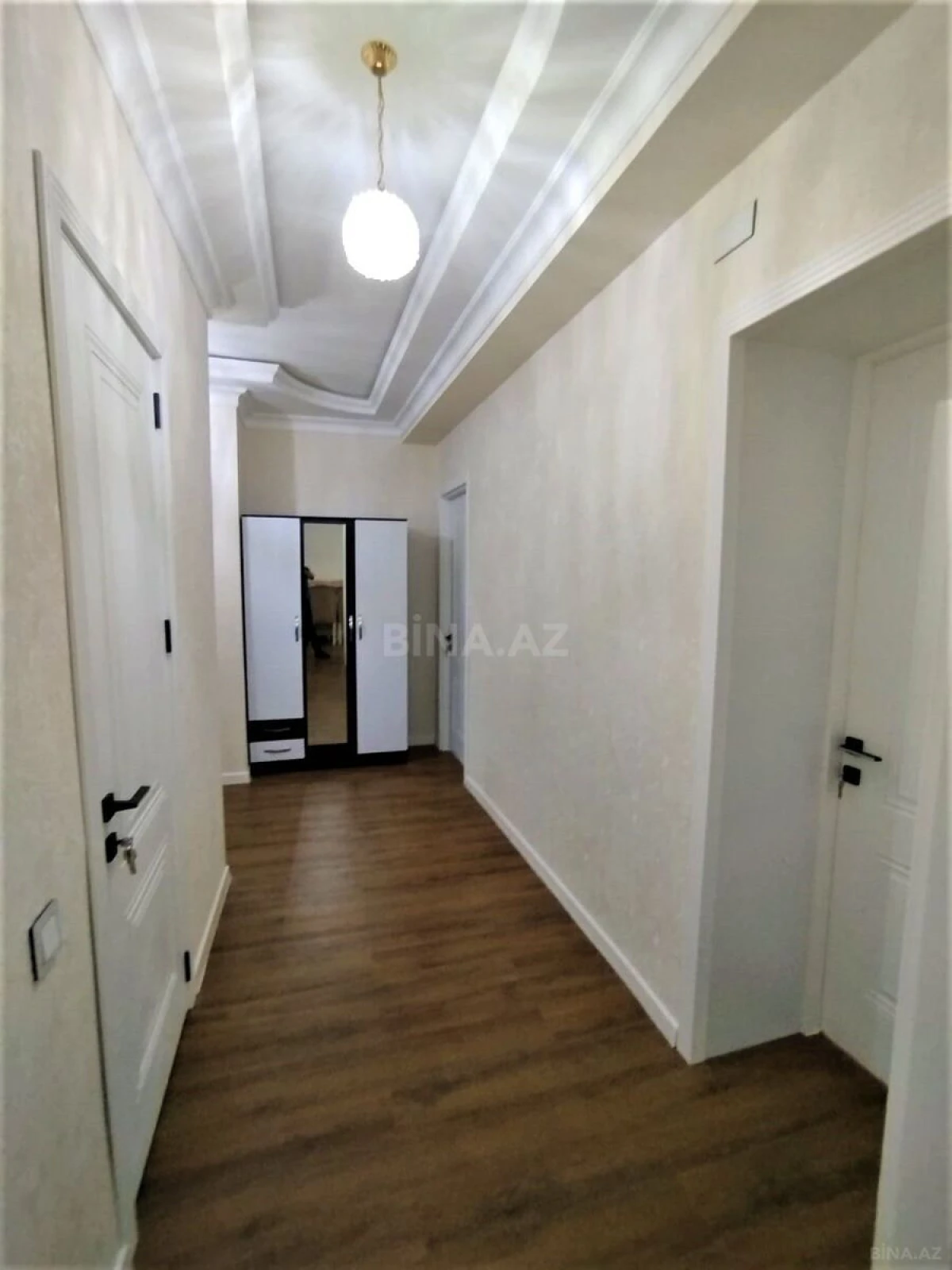 Kirayə verilir 2 otaqlı mənzil 87 m²