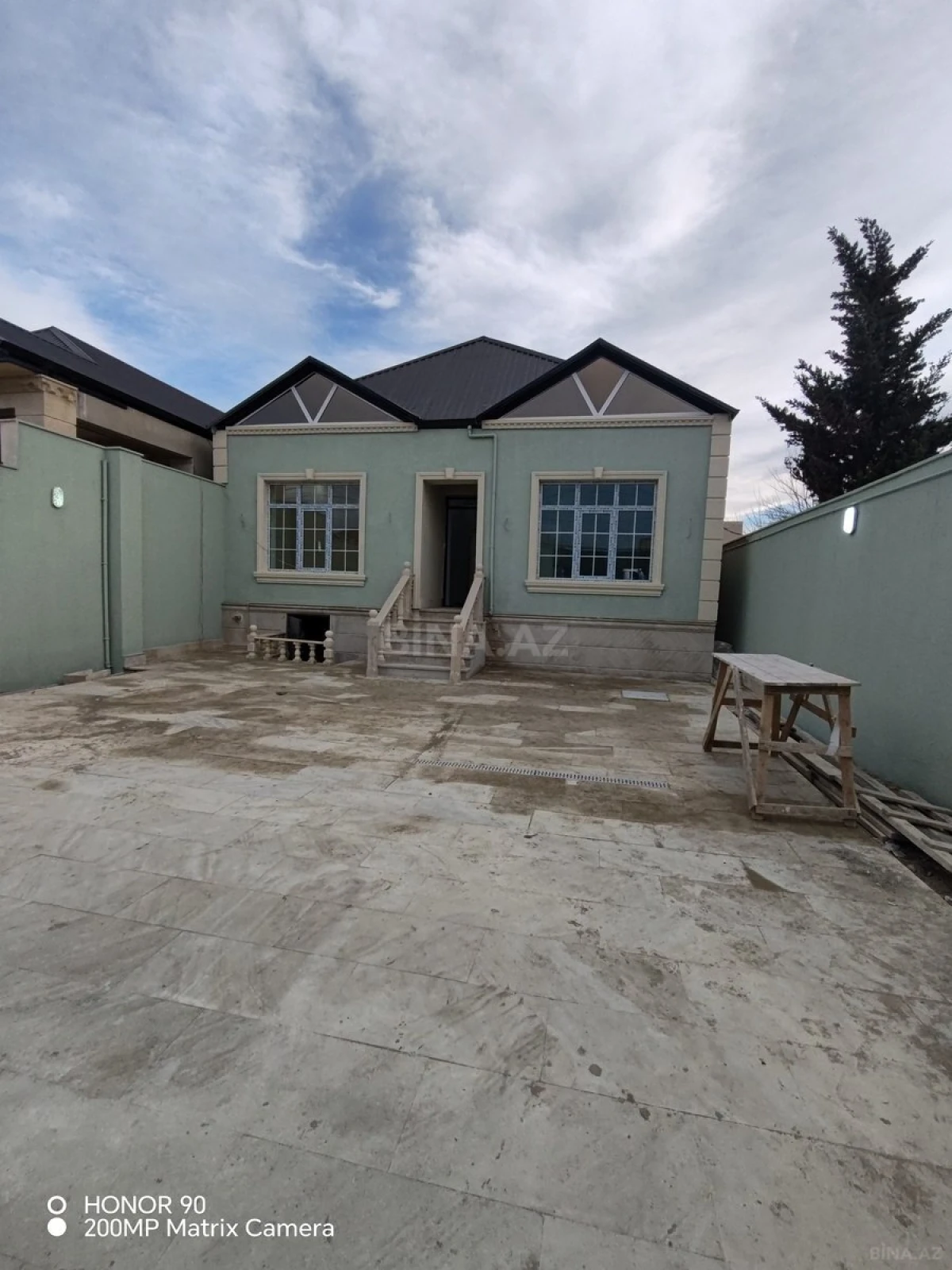 Satılır 4 otaqlı həyət evi 95 m²