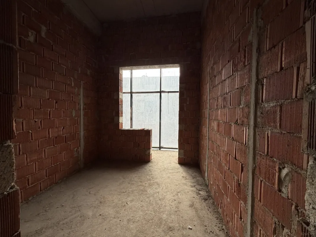 Satılır obyekt 602 m²