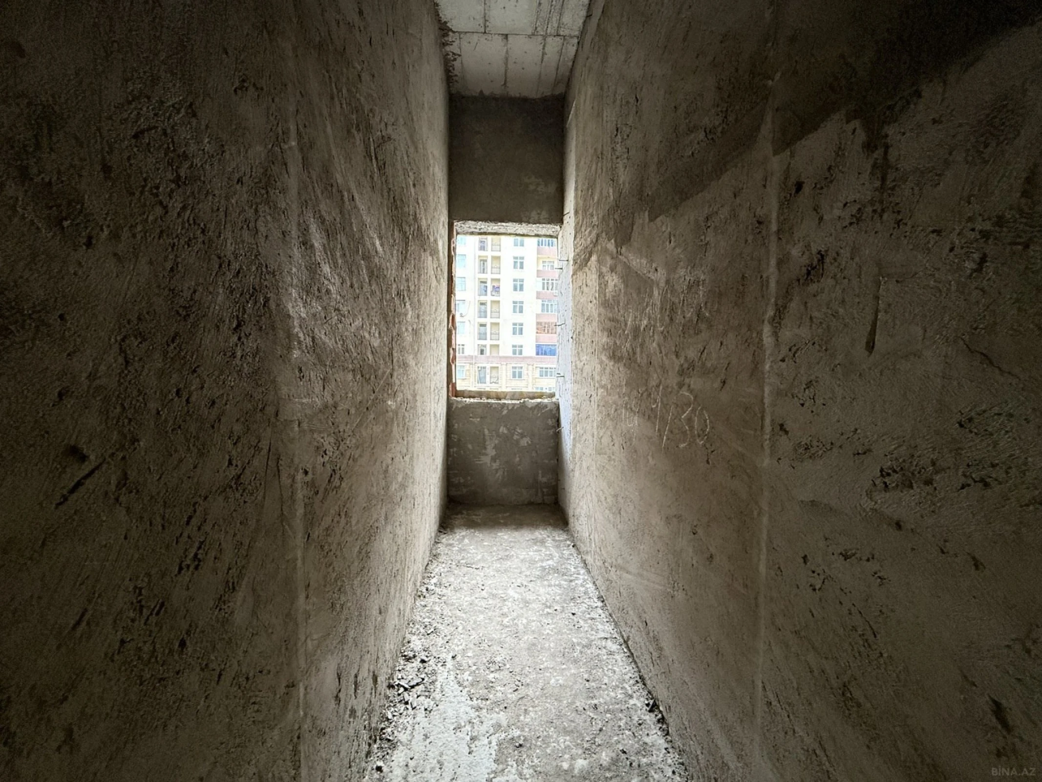 Satılır obyekt 602 m²