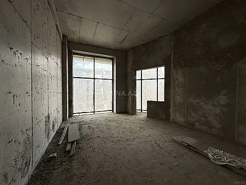 Satılır obyekt 602 m²