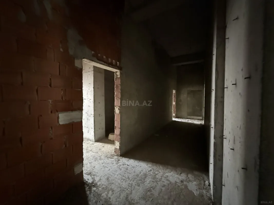 Satılır obyekt 602 m²