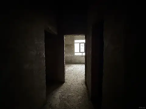 Satılır obyekt 602 m²