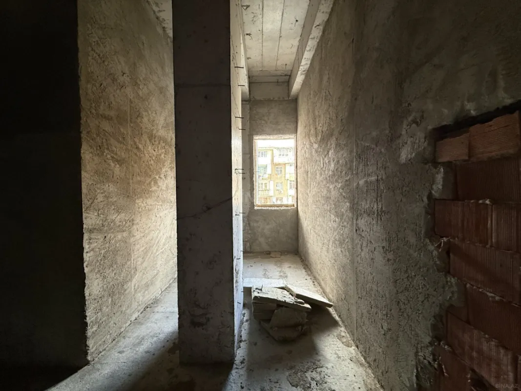 Satılır obyekt 602 m²