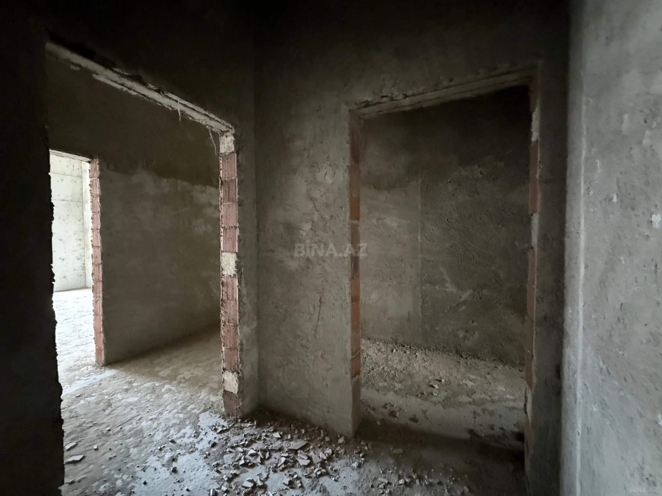 Satılır obyekt 602 m²