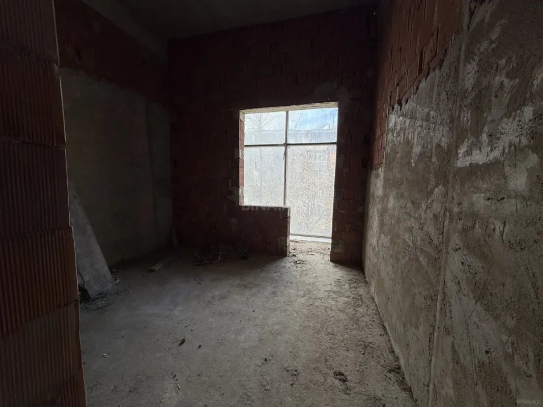 Satılır obyekt 602 m²