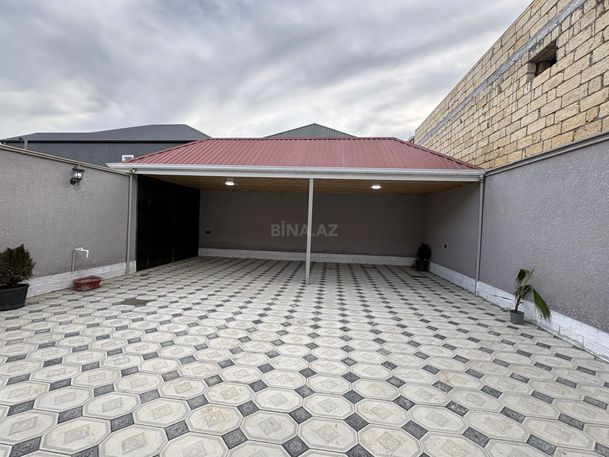 Satılır 3 otaqlı həyət evi 80 m²