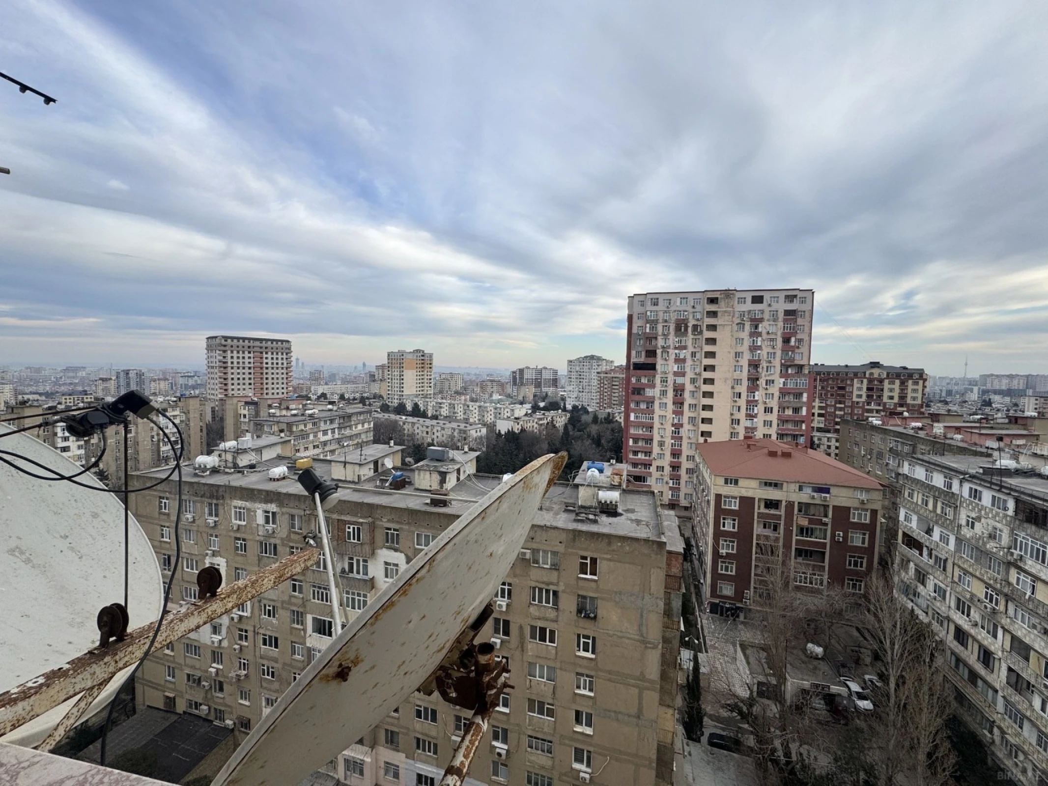 Kirayə verilir 3 otaqlı mənzil 100 m²