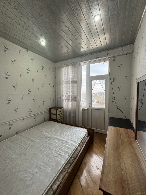 Kirayə verilir 3 otaqlı mənzil 100 m²