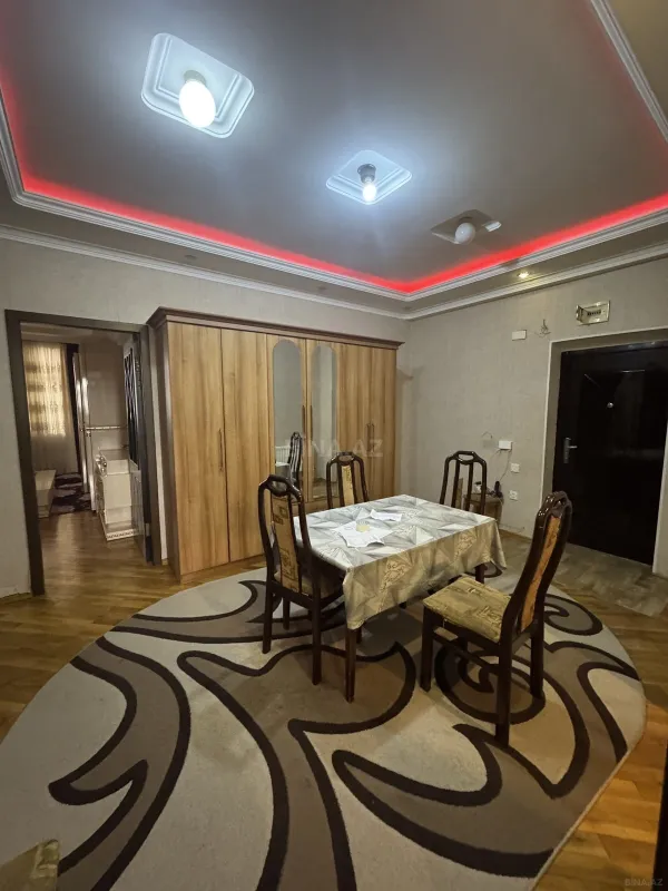 Kirayə verilir 3 otaqlı mənzil 100 m²