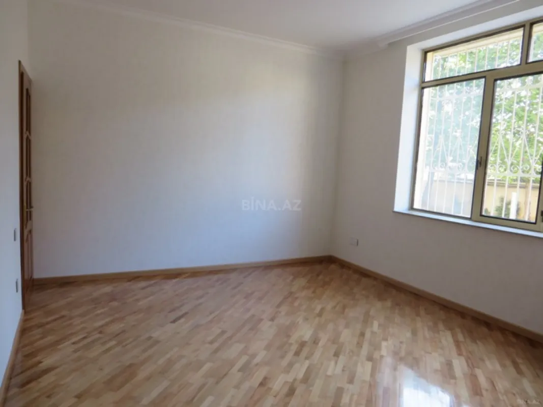 Kirayə verilir 4 otaqlı ofis 156 m²