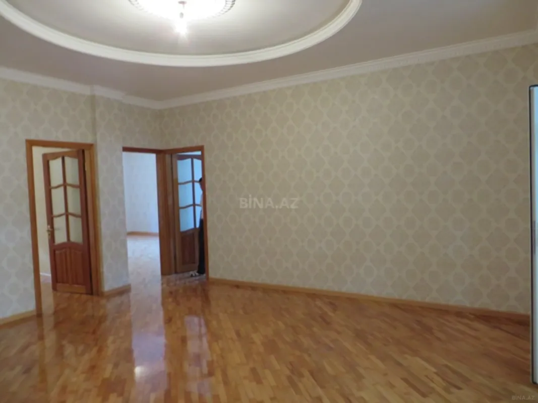 Kirayə verilir 4 otaqlı ofis 156 m²