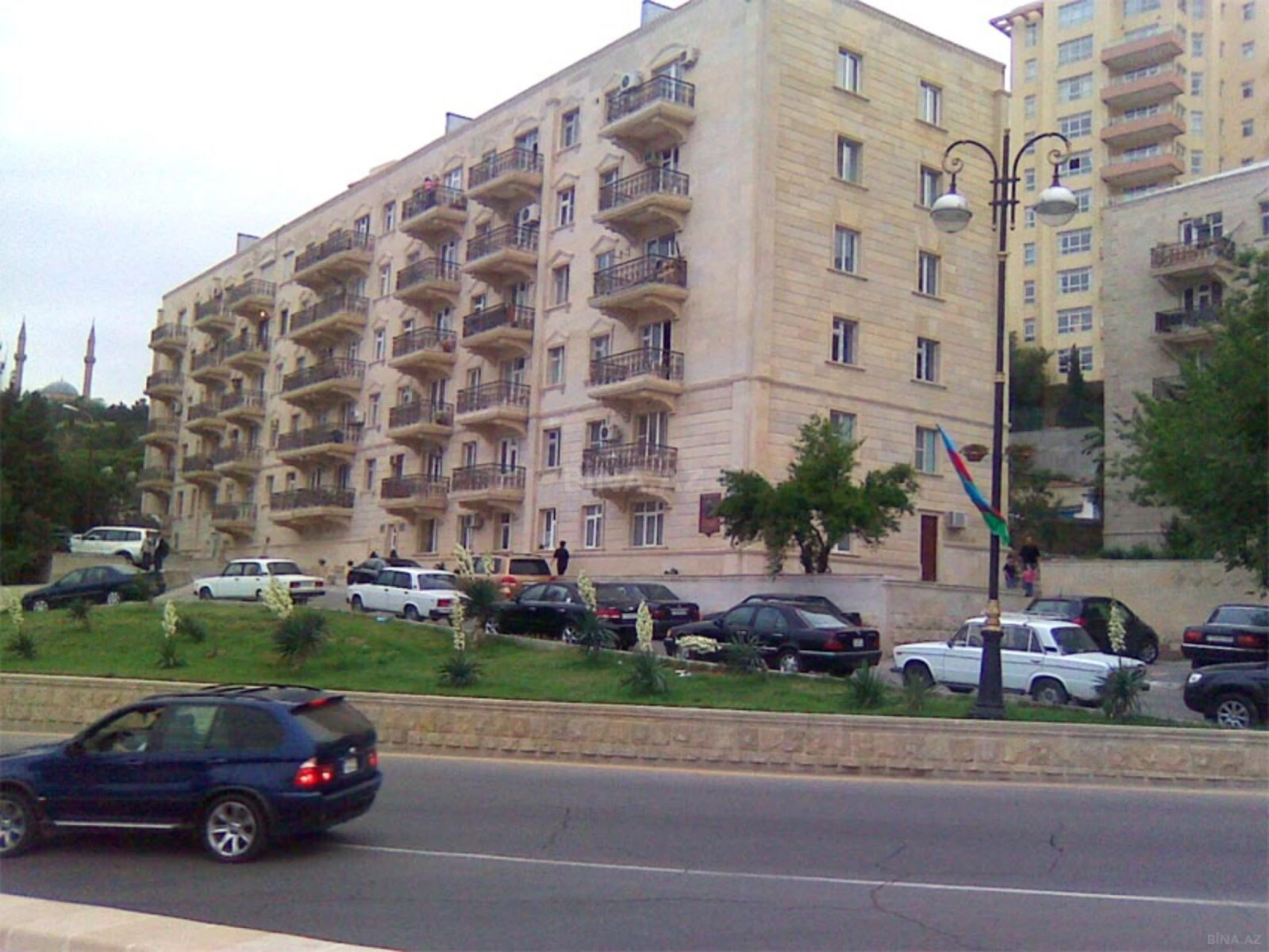 Kirayə verilir 3 otaqlı mənzil 75 m²