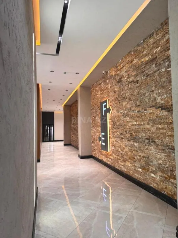 Satılır 2 otaqlı mənzil 118 m²