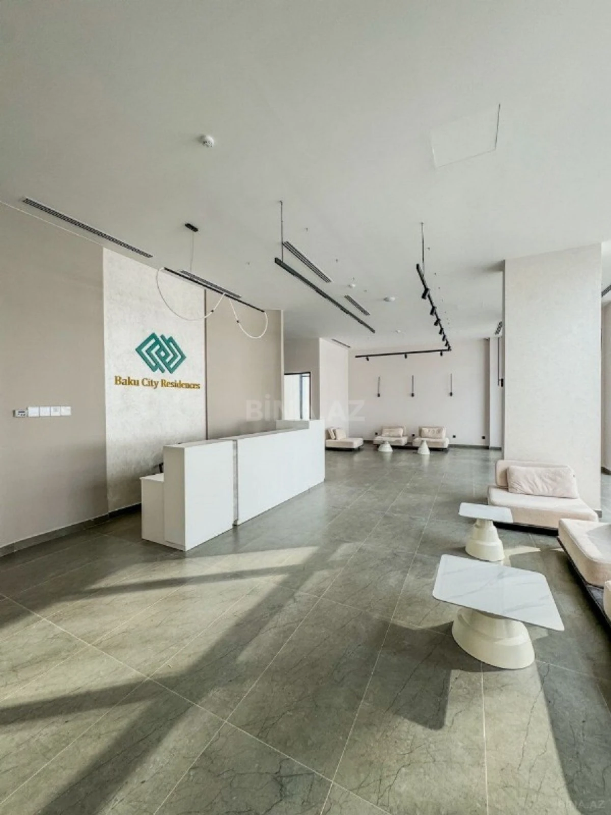 Satılır 2 otaqlı mənzil 118 m²