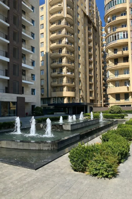 Satılır 2 otaqlı mənzil 94 m²