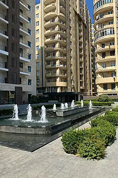 Satılır 2 otaqlı mənzil 94 m²