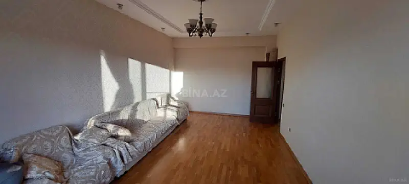 Kirayə verilir 2 otaqlı mənzil 80 m²
