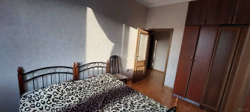 Kirayə verilir 2 otaqlı mənzil 80 m²