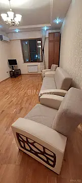 Kirayə verilir 2 otaqlı mənzil 80 m²