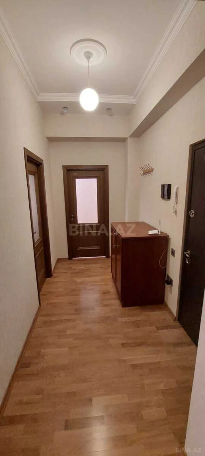 Kirayə verilir 2 otaqlı mənzil 80 m²