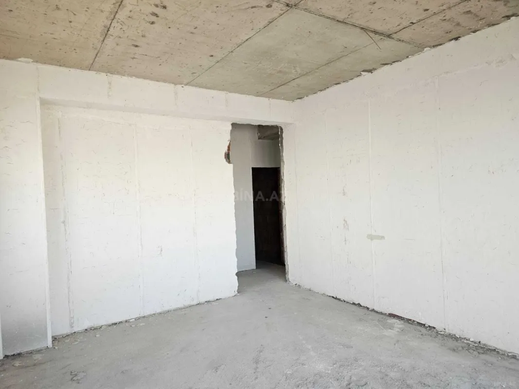 Satılır 3 otaqlı mənzil 127 m²