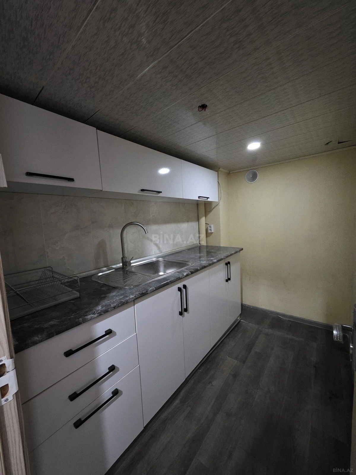 Kirayə verilir obyekt 70 m²