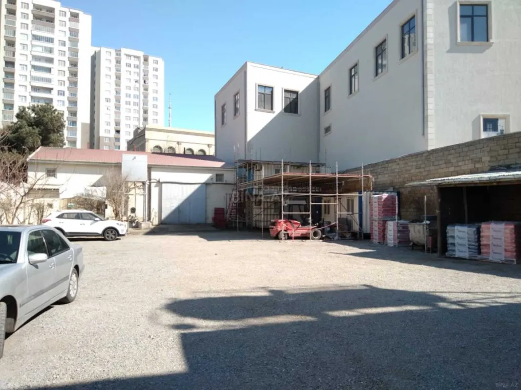 Kirayə verilir obyekt 600 m²