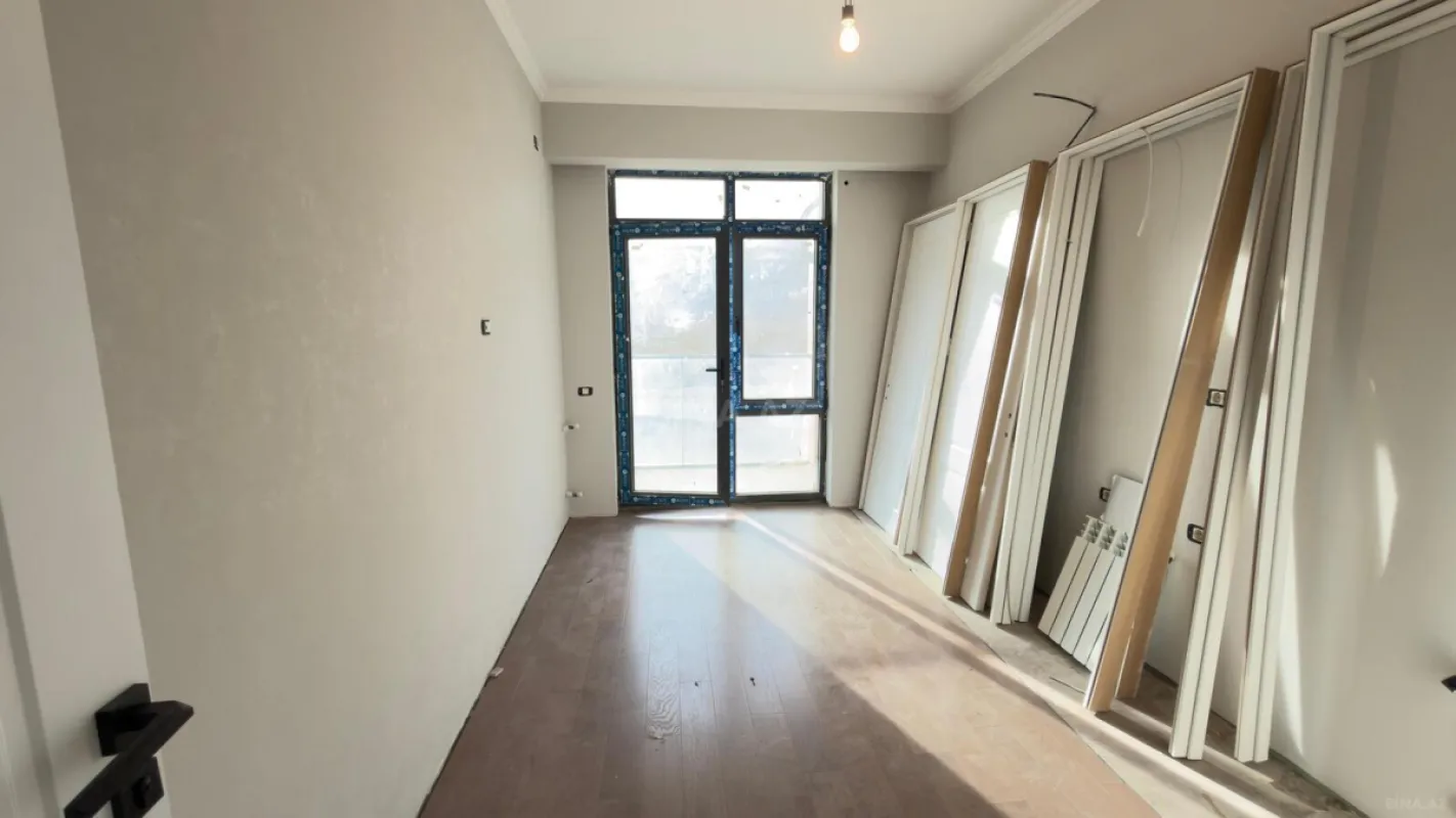 Satılır 3 otaqlı mənzil 96 m²