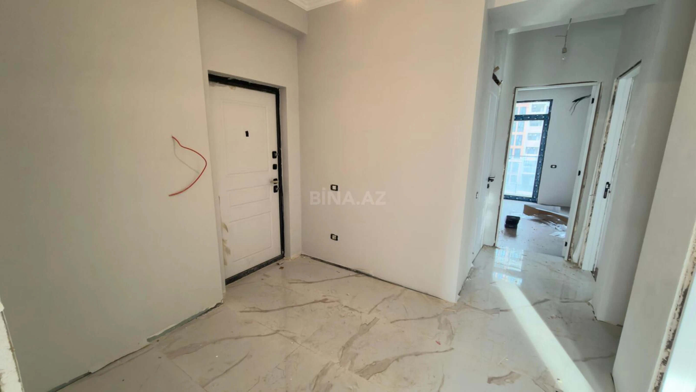 Satılır 3 otaqlı mənzil 96 m²