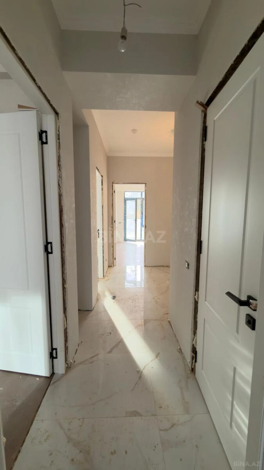 Satılır 3 otaqlı mənzil 96 m²