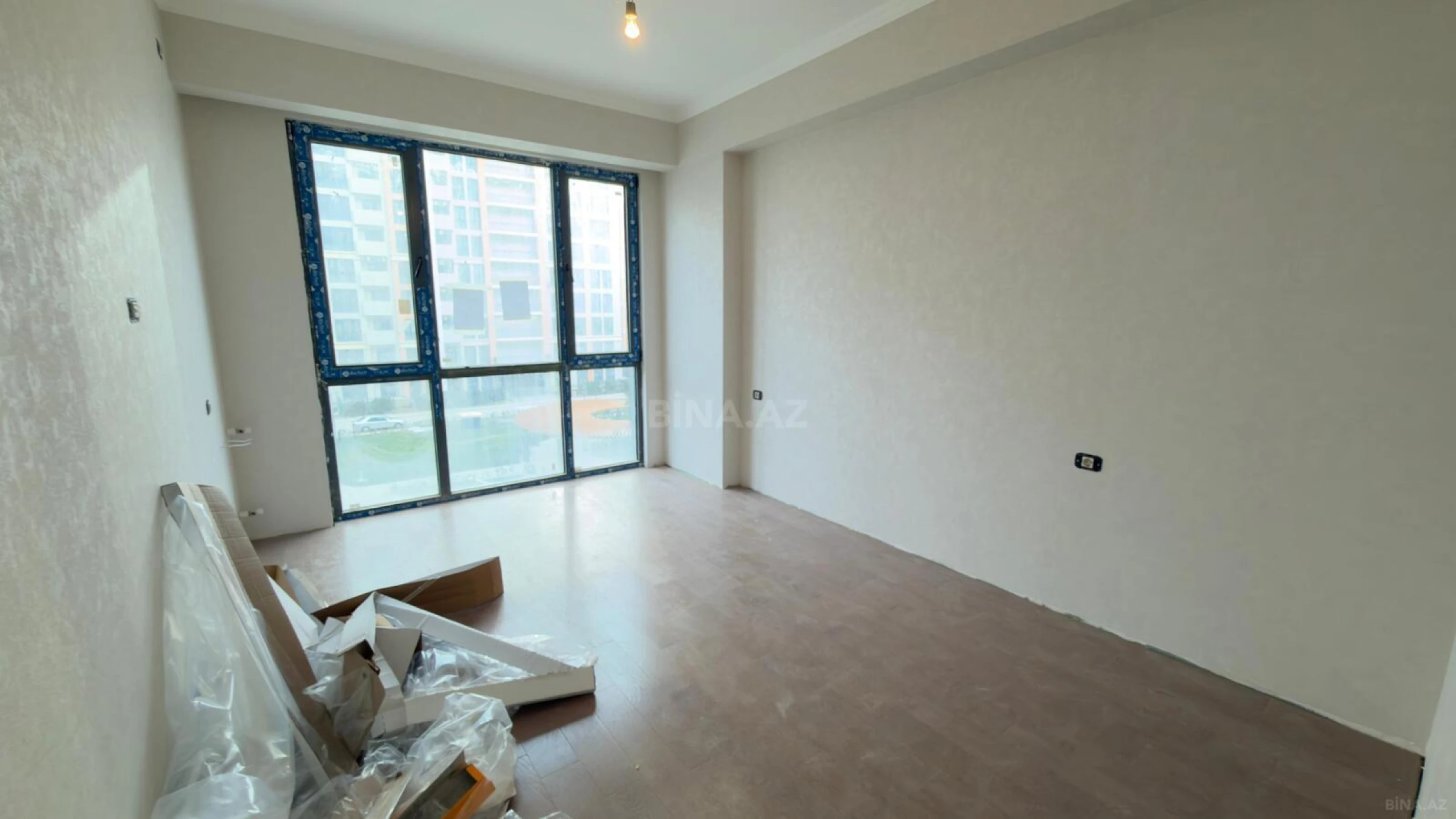 Satılır 3 otaqlı mənzil 96 m²