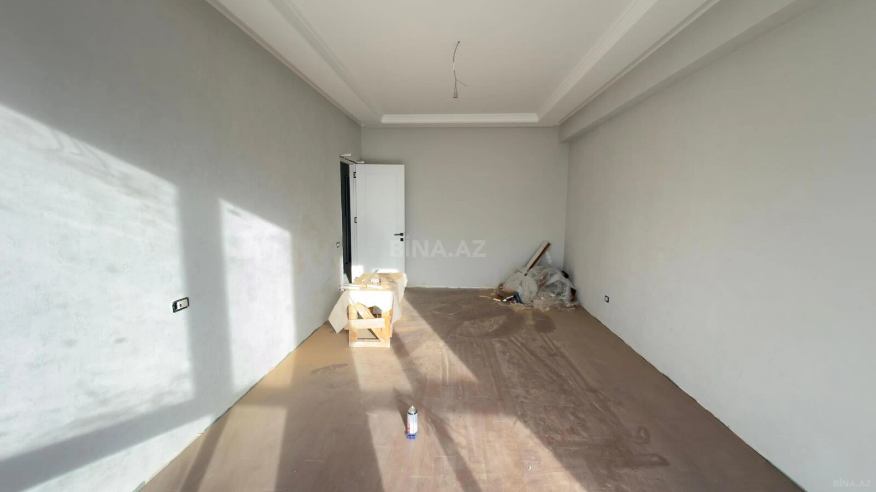 Satılır 3 otaqlı mənzil 96 m²