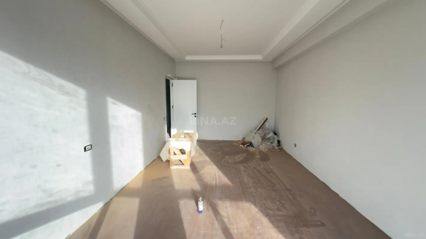 Satılır 3 otaqlı mənzil 96 m²