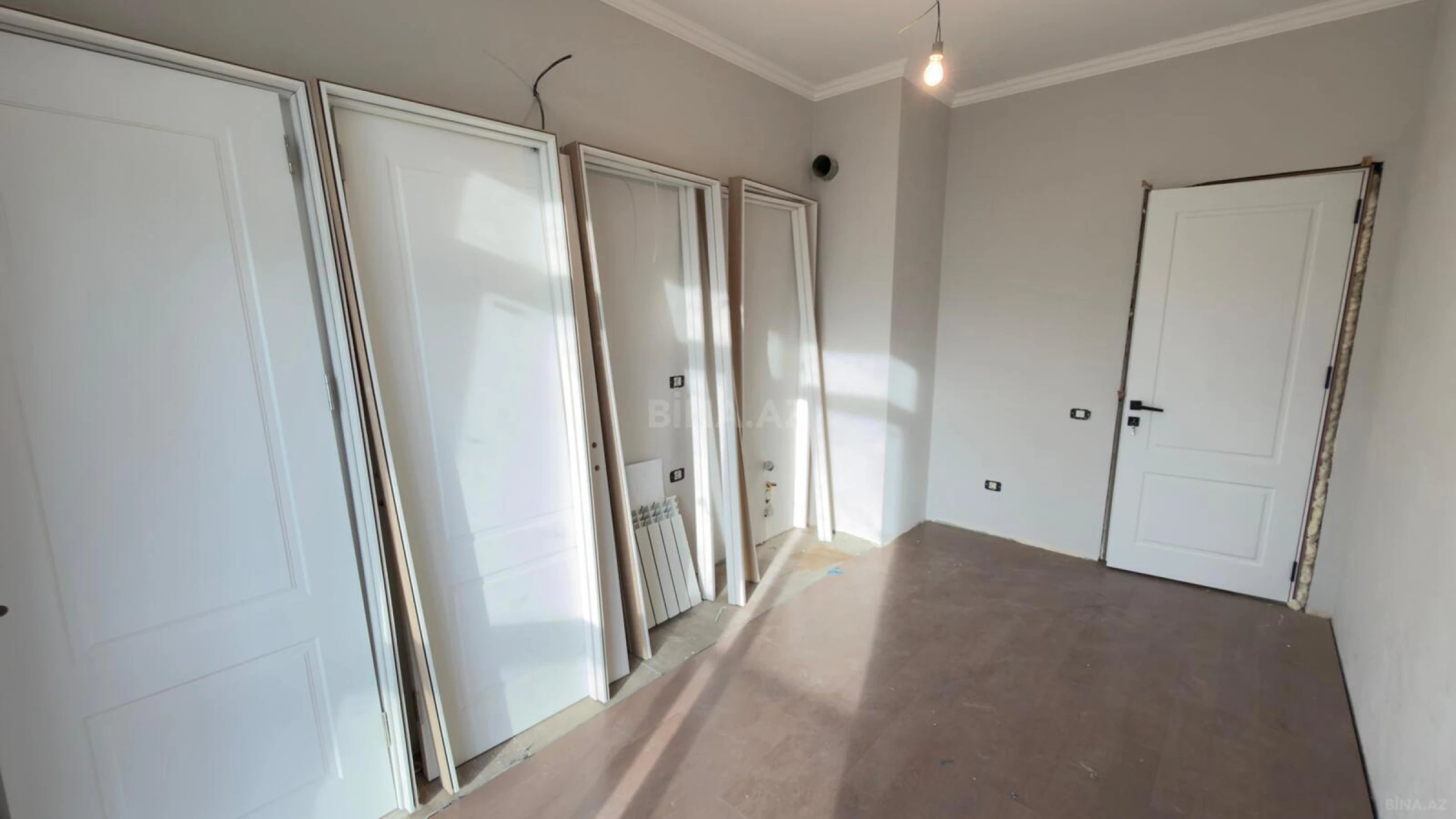 Satılır 3 otaqlı mənzil 96 m²