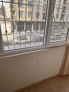 Kirayə verilir 4 otaqlı mənzil 185 m²